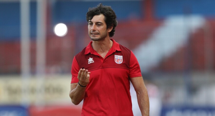 Super League 1: Οι «στρατηγοί» Μεντιλίμπαρ, Βιτόρια, Λουτσέσκου και Νίκολιτς ψάχνουν νέες επιτυχίες - Οι προπονητές των 14 ομάδων 