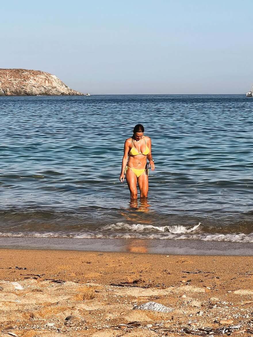 Έλλη Κοκκίνου: Το φωτογραφικό άλμπουμ από τις διακοπές της στη Σέριφο 