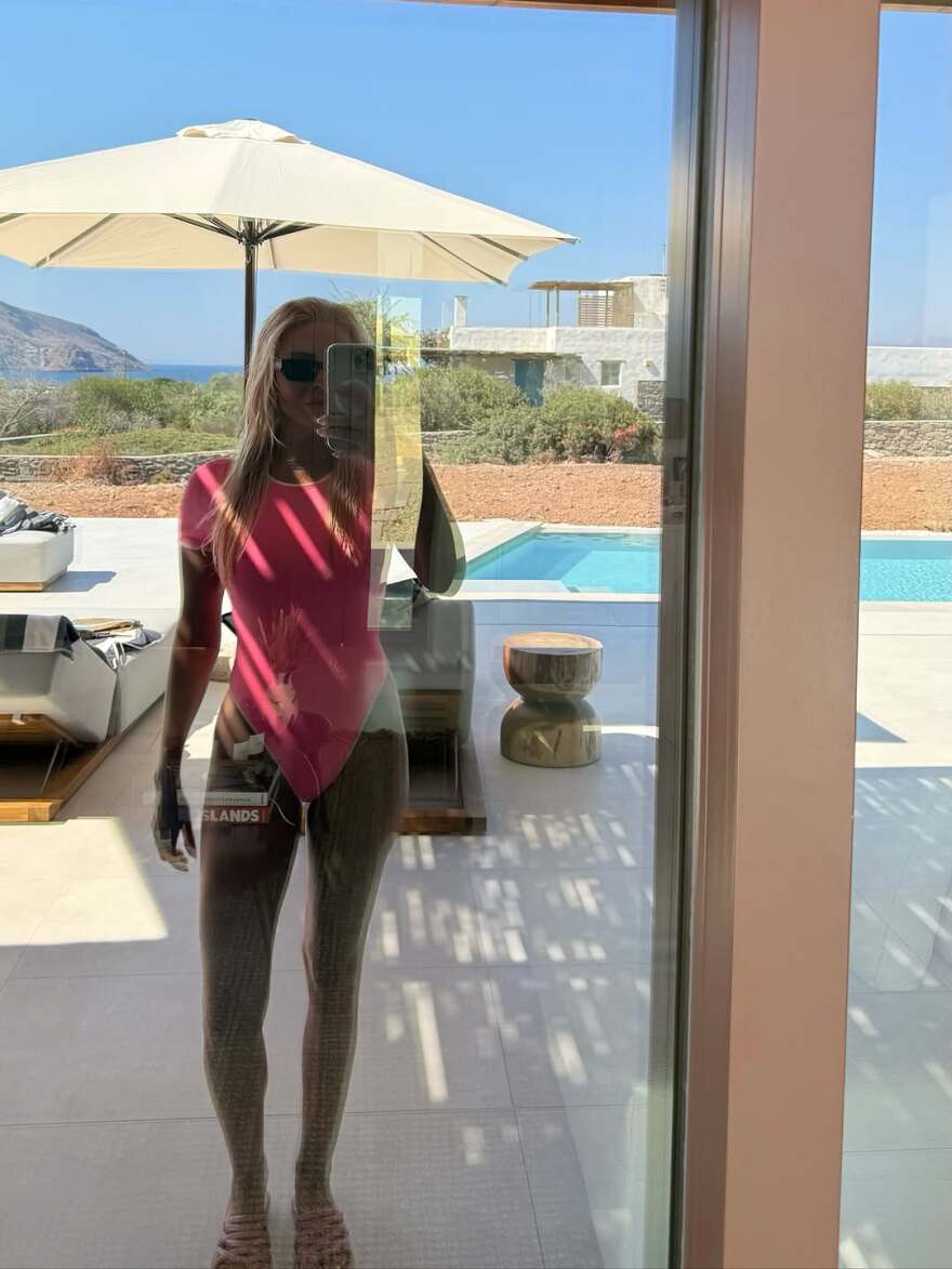 Κατερίνα Καινούργιου: Το φωτογραφικό άλμπουμ από τις διακοπές της με τον Παναγιώτη Κουτσουμπή - Στην εκπνοή του καλοκαιριού, έγραψε