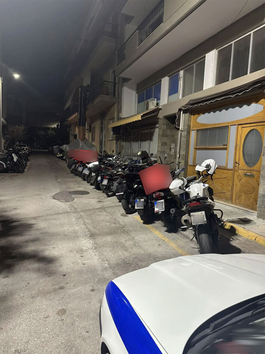 Επιχείρηση της τροχαίας σε Ίλιον και Πετρούπολη: Εντοπίστηκαν διανομείς χωρίς άδεια οδήγησης 