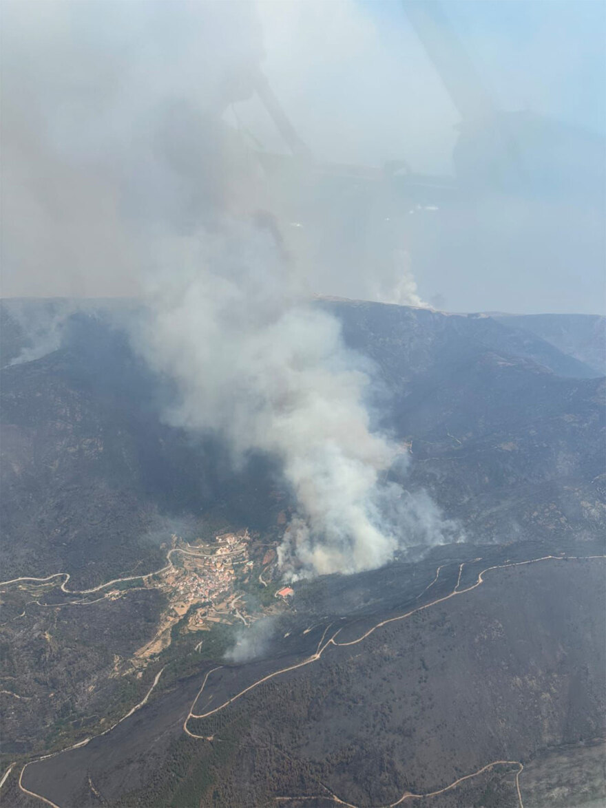 Ελληνικά Canadair επιχειρούν στις μεγάλες πυρκαγιές στην Πορτογαλία