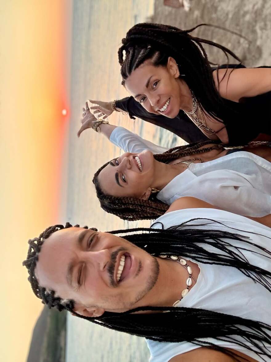 Μαρία Σολωμού: Στην Αντίπαρο η ηθοποιός - Δείτε φωτογραφίες