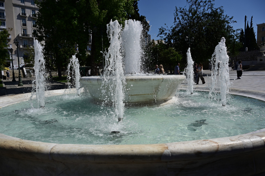 Επαναλειτουργεί το σιντριβάνι της πλατείας Συντάγματος - Συντηρήθηκε μετά από 153 χρόνια