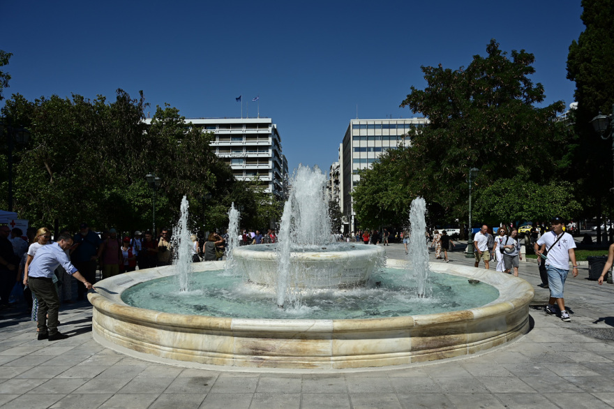 Επαναλειτουργεί το σιντριβάνι της πλατείας Συντάγματος - Συντηρήθηκε μετά από 153 χρόνια
