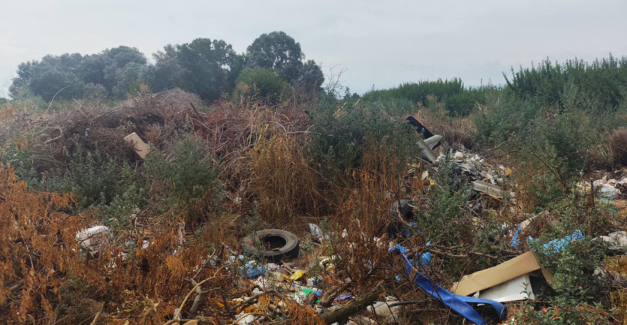 Προθεσμία για να απολογηθεί πήρε ο 76χρονος που σκότωσε τον 72χρονο στη Σκύδρα - Με σκυμμένο το κεφάλι στα δικαστήρια