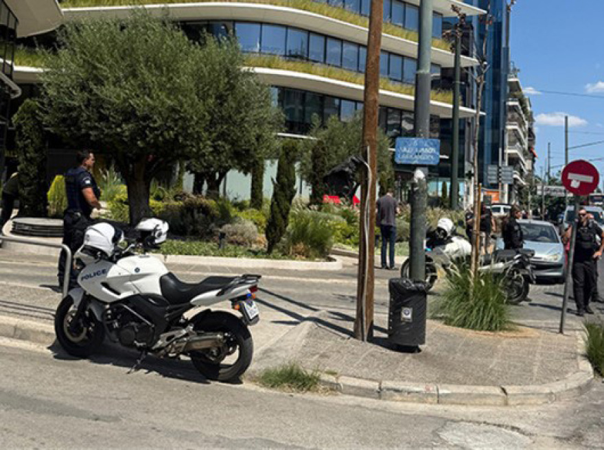 Εκκενώθηκε γκαράζ  κτιρίου επί της Κηφισίας - Δείτε φωτογραφίες