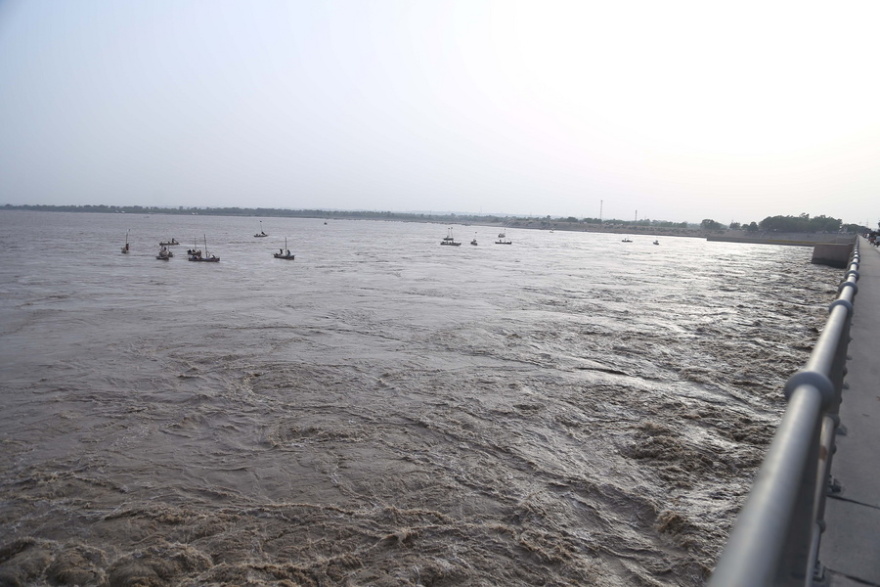 Πακιστάν: Περισσότεροι από 1 εκατ. άνθρωποι απομακρύνθηκαν από τα σπίτια τους εξαιτίας των πλημμυρών