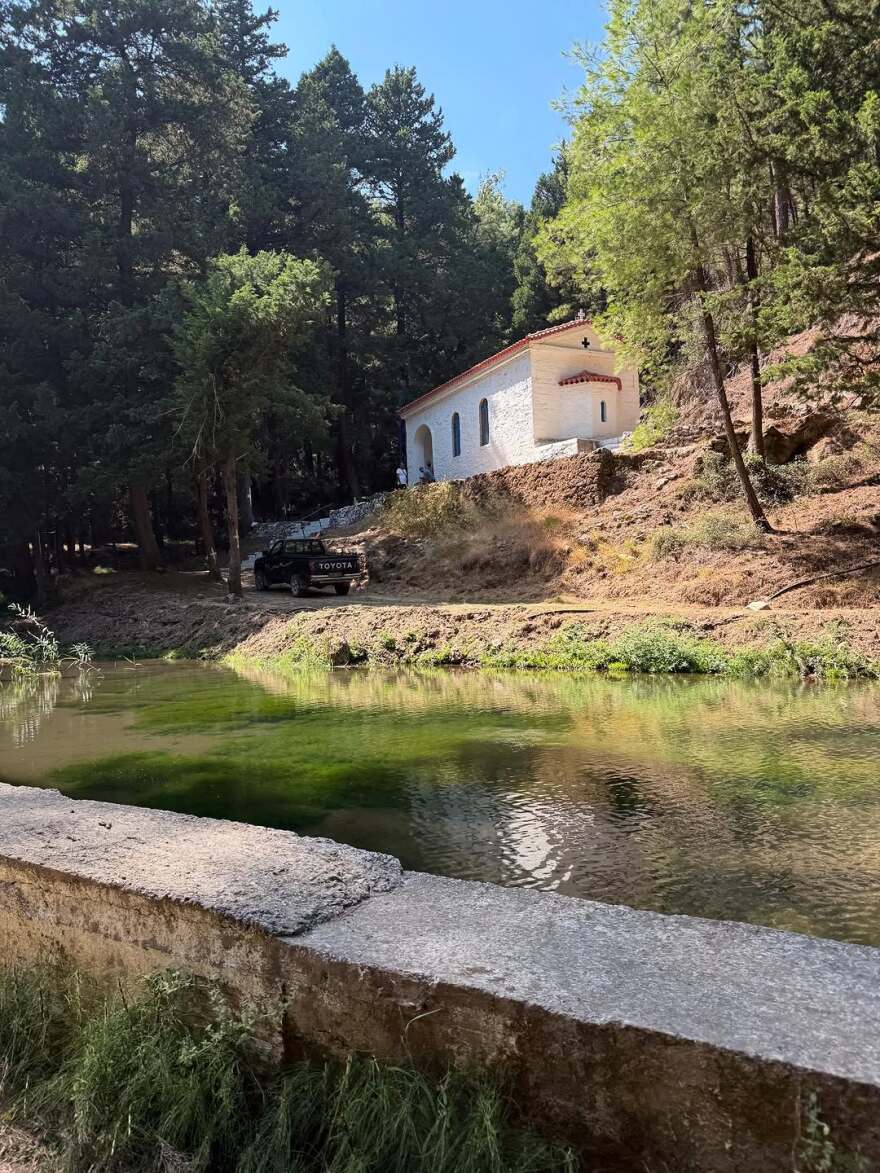Η Ζέτα Μακρυπούλια δημοσίευσε φωτογραφίες της στη θάλασσα και γράφει «λίγο ακόμα» από τη Σάμο Η Ζέτα Μακρυπούλια δημοσίευσε φωτογραφίες της στη θάλασσα και γράφει «λίγο ακόμα» από τη Σάμο