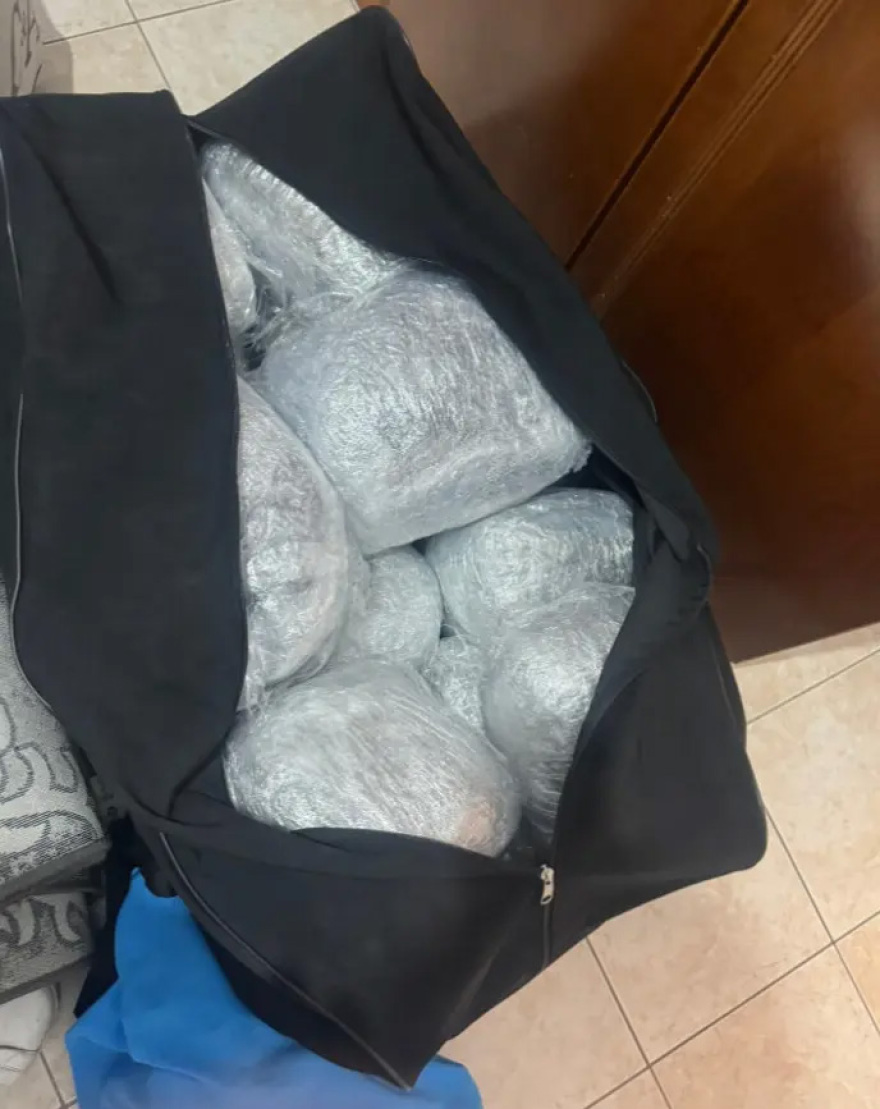 Θεσσαλονίκη: Συνελήφθη 31χρονος αλλοδαπός με 22 κιλά κάνναβης και 800 λαθραία πακέτα τσιγάρων
