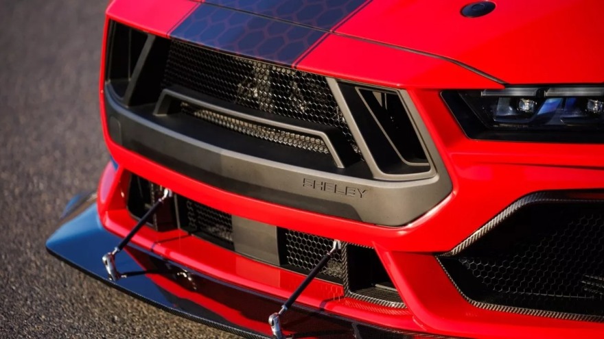 Η Shelby αγριεύει τη Ford Mustang Dark Horse
