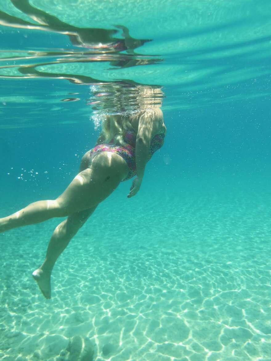 Δανάη Μπάρκα: Οι φωτογραφίες της στον βυθό - «Πώς θα ανακαλύψεις νέους ωκεανούς αν δεν απομακρυνθείς απ' την ακτή;» έγραψε