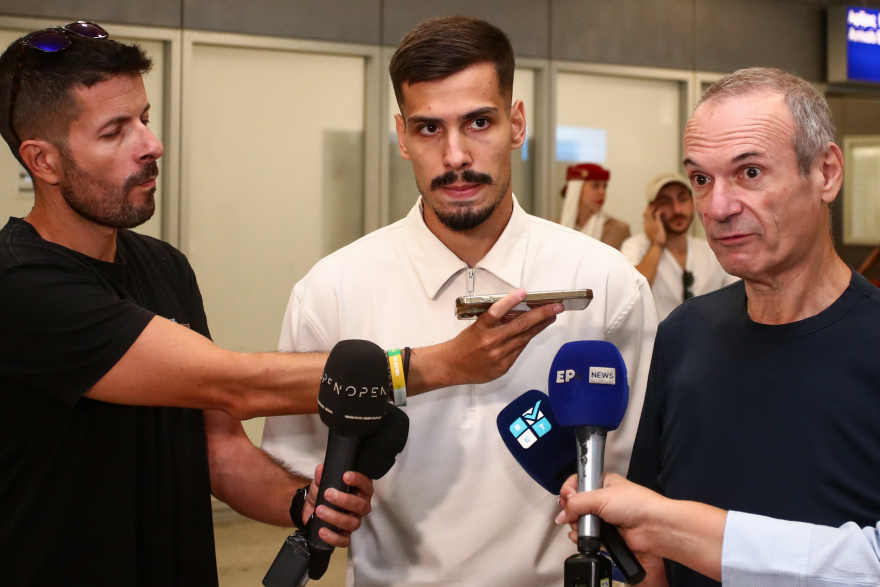 «Πάτησε»  Αθήνα για τον Παναθηναϊκό ο Μίλος Πάντοβιτς: «Νιώθω τιμή που είμαι εδώ, έχω μεγάλους στόχους»
