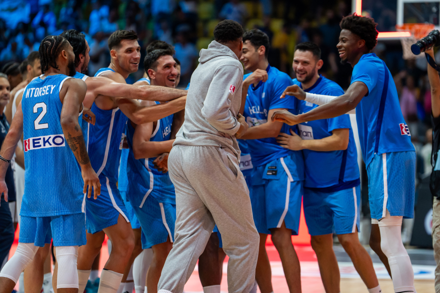 Eurobasket 2025: Το «φατούρο» στον Σαμοντούροβ από τους συμπαίκτες του μετά την εξαιρετική του εμφάνιση με την Κύπρο - Βίντεο