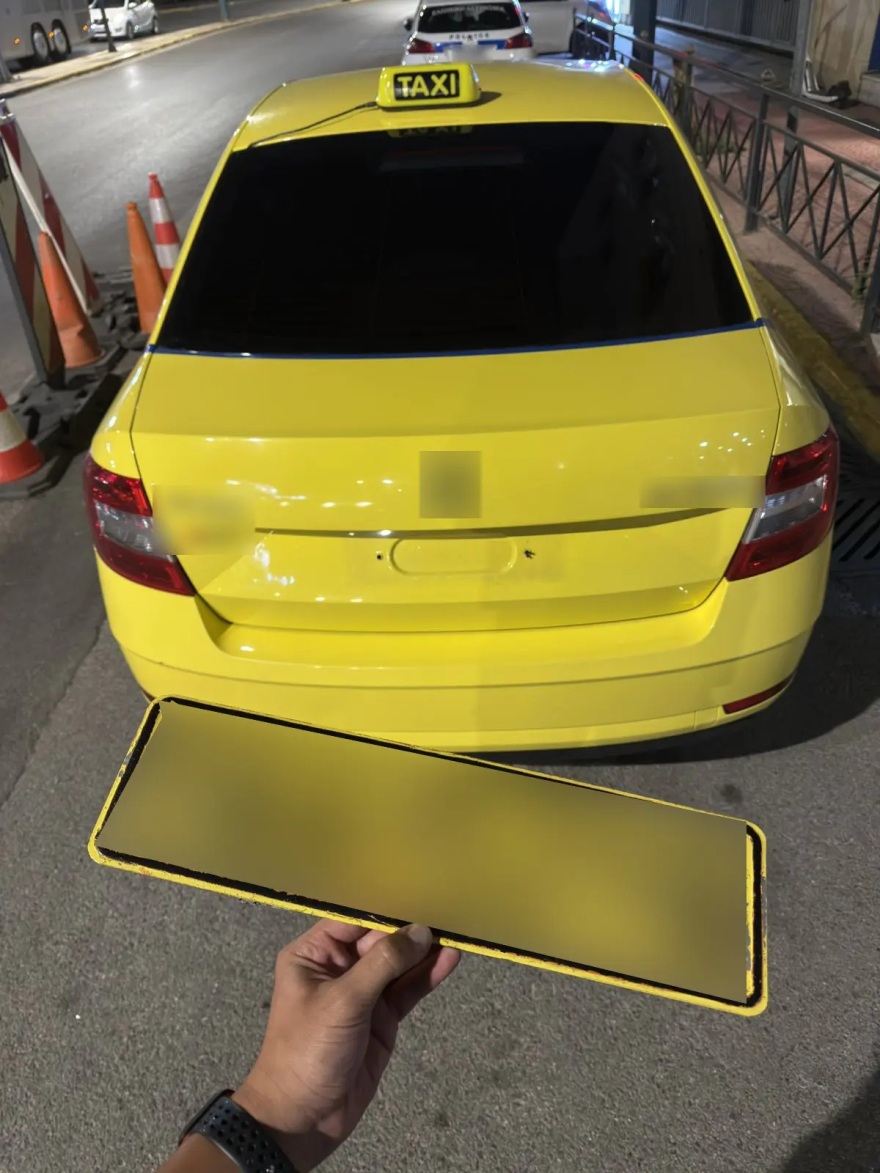 Ειδική επιχείρηση της τροχαίας στην Αττική - Συνελήφθησαν οδηγοί ταξί και δικυκλιστής που έτρεχε με 169χλμ/ώρα στην Υμηττού