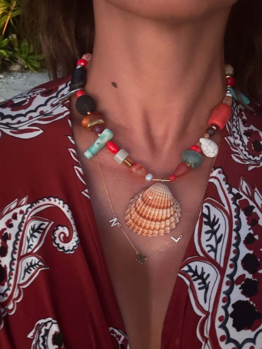 Λίγο πριν φύγει ο Αύγουστος, η Σταματίνα Τσιμτσιλή μοιράζεται μερικές όμορφες στιγμές του