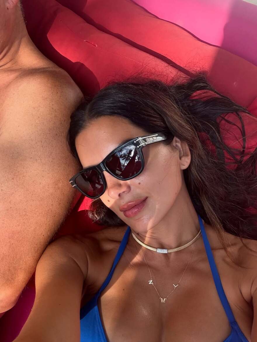 Λίγο πριν φύγει ο Αύγουστος, η Σταματίνα Τσιμτσιλή μοιράζεται μερικές όμορφες στιγμές του