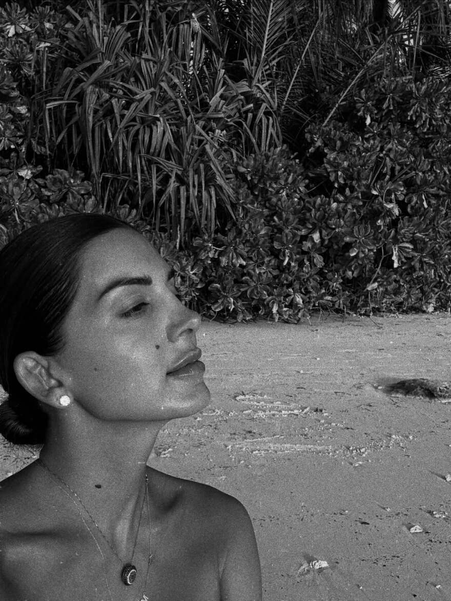 Λίγο πριν φύγει ο Αύγουστος, η Σταματίνα Τσιμτσιλή μοιράζεται μερικές όμορφες στιγμές του