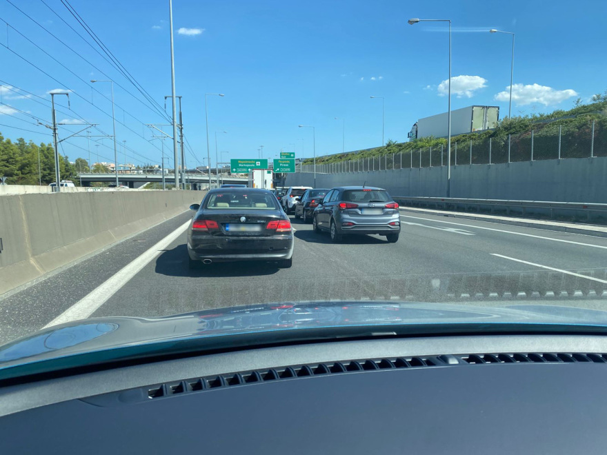 Μεγάλες καθυστερήσεις στην Αττική Οδό, προβλήματα σε Κηφισό, Κέντρο και Κηφισίας