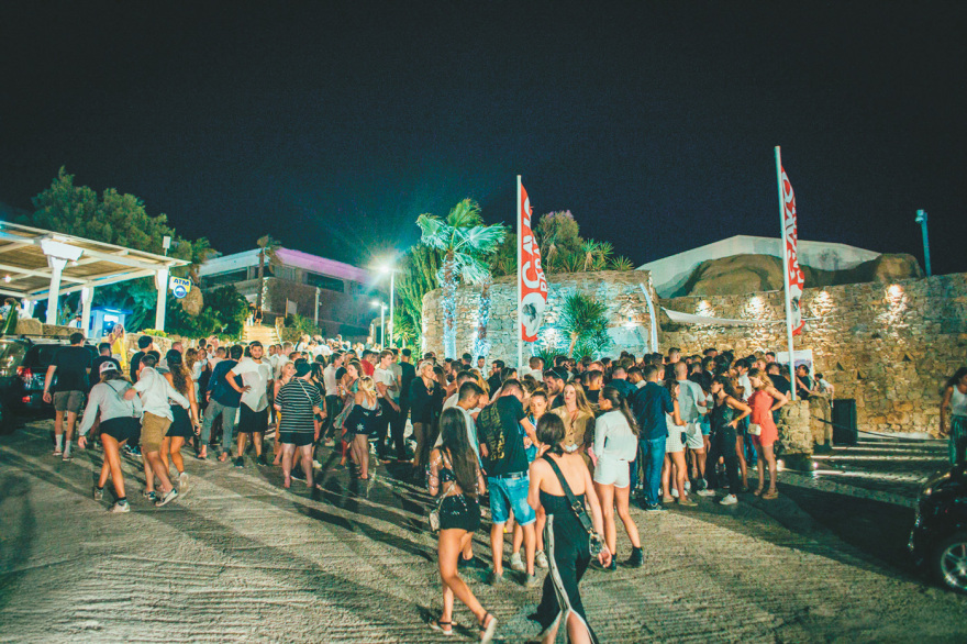 Νίκος Δακτυλίδης, ο άνθρωπος που έφτιαξε τον μύθο του Cavo Paradiso