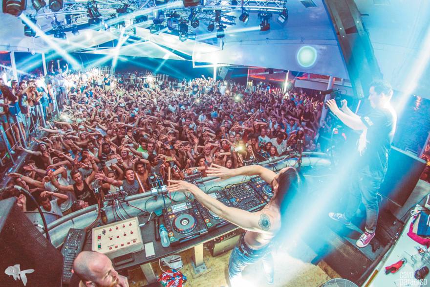 Νίκος Δακτυλίδης, ο άνθρωπος που έφτιαξε τον μύθο του Cavo Paradiso