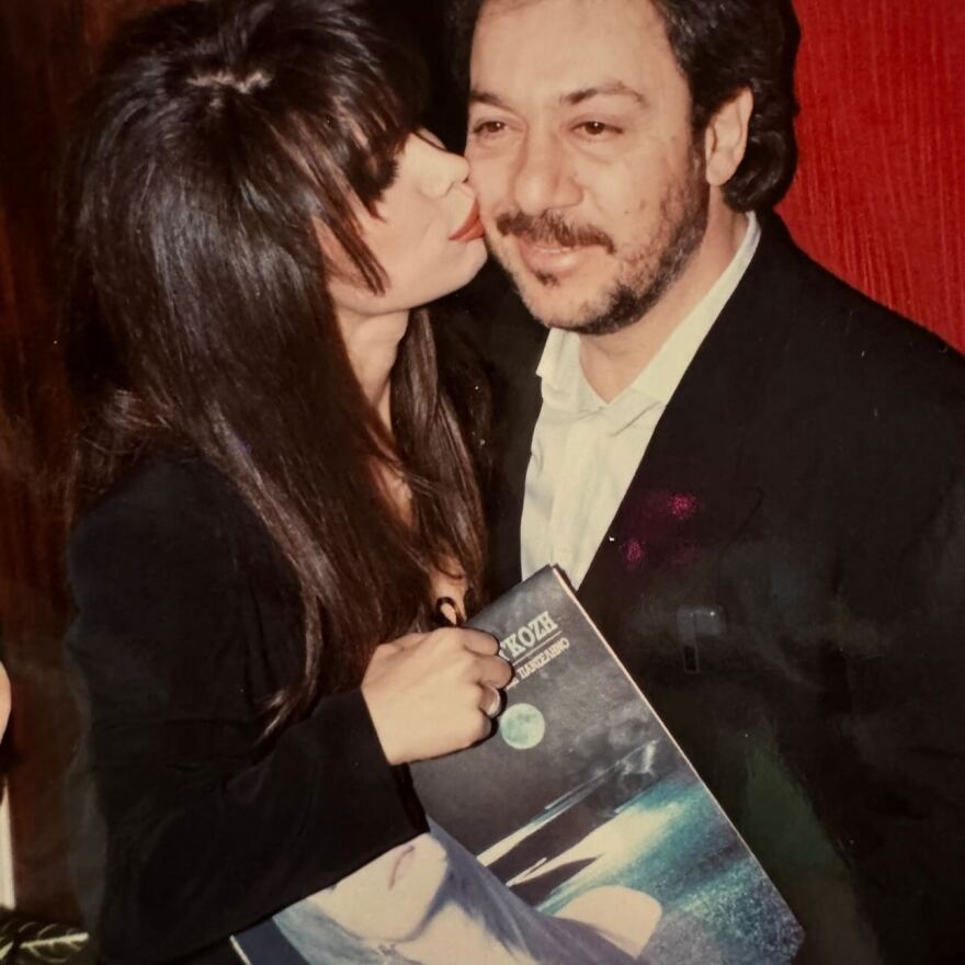 Xριστίνα Μαραγκόζη για τα 11 χρόνια από τον θάνατο του Αντώνη Βαρδή: «Οι αναμνήσεις ξεθωριάζουν, τα συναισθήματα πάντα ίδια»