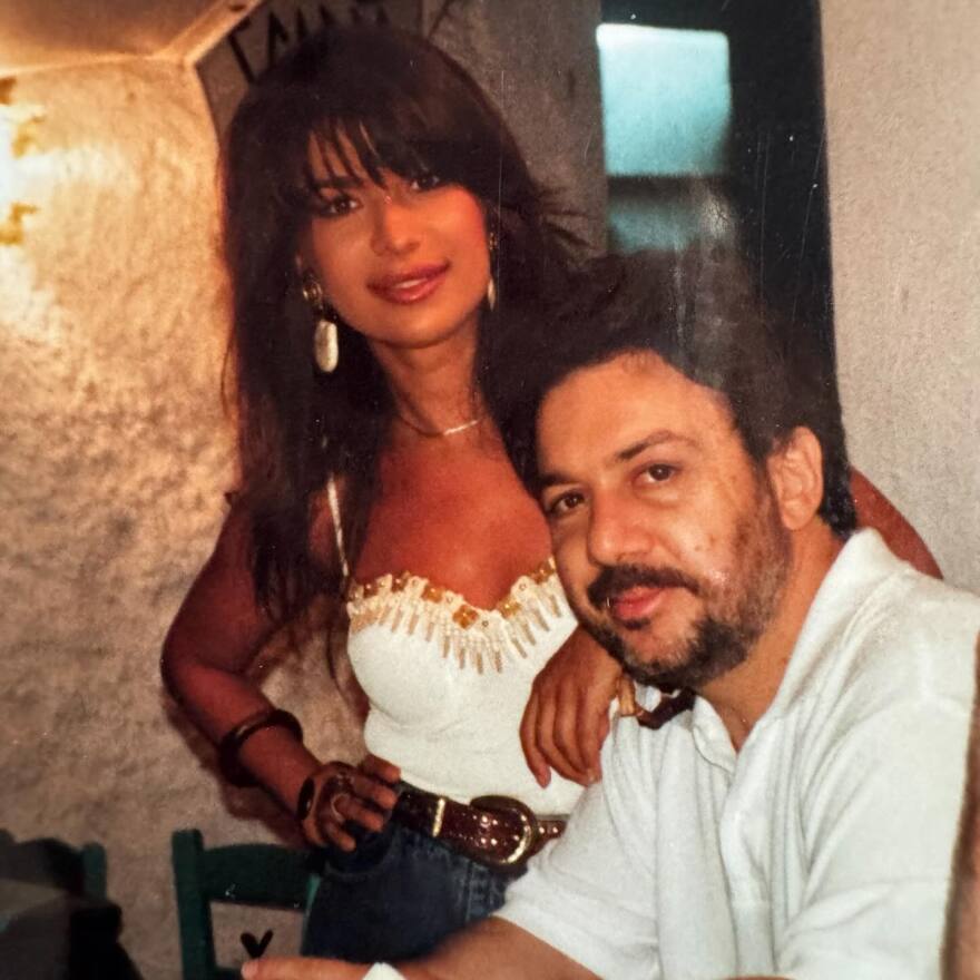 Xριστίνα Μαραγκόζη για τα 11 χρόνια από τον θάνατο του Αντώνη Βαρδή: «Οι αναμνήσεις ξεθωριάζουν, τα συναισθήματα πάντα ίδια»