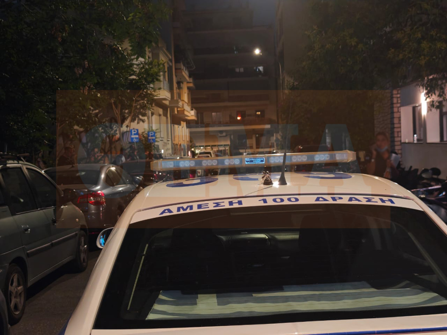 Τραγωδία στα Πατήσια: Μπροστά στα παιδιά της πέθανε η γυναίκα που γέννησε μέσα στο διαμέρισμα - Νεκρό και το νεογνό