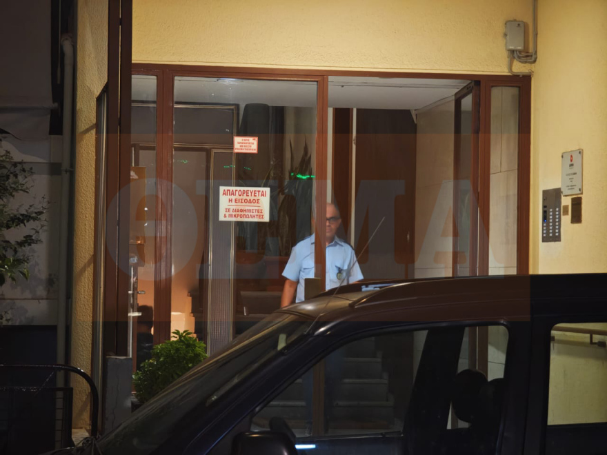 Τραγωδία στα Πατήσια: Μπροστά στα παιδιά της πέθανε η γυναίκα που γέννησε μέσα στο διαμέρισμα - Νεκρό και το νεογνό