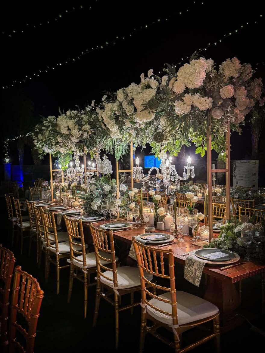 Ο Στέφανος Μιχαήλ και η Νάταλι Κάτερ δημοσίευσαν φωτογραφίες από τον γάμο τους