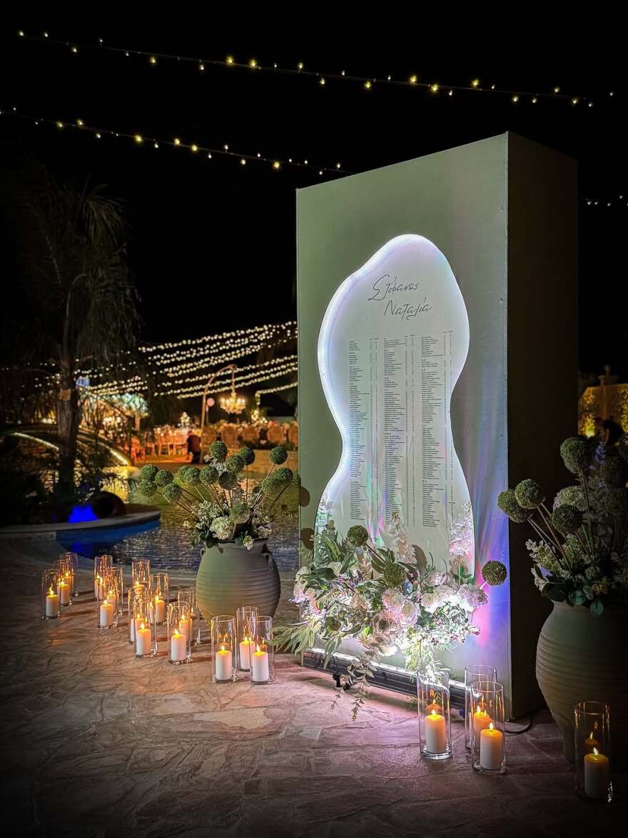 Ο Στέφανος Μιχαήλ και η Νάταλι Κάτερ δημοσίευσαν φωτογραφίες από τον γάμο τους