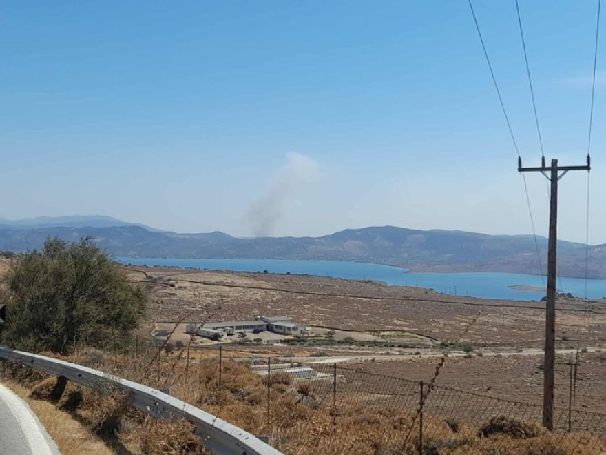 Φωτιά τώρα στη Λέσβο, καίει στην περιοχή Βρίσα - Σηκώθηκαν 6 εναέρια μέσα 
