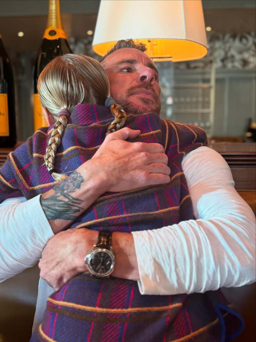 Η Κρίστεν Μπελ γιορτάζει τα 21 χρόνια νηφαλιότητας του Νταξ Σέπαρντ: «Είμαι αιώνια ευγνώμων που σε έχω»