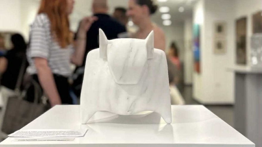 Η εικαστική έκθεση «Symbols ΙΙΙ- ΕΝΤΡΟΠΙΑ» επέστρεψε δυναμικά στα Αισχύλεια 