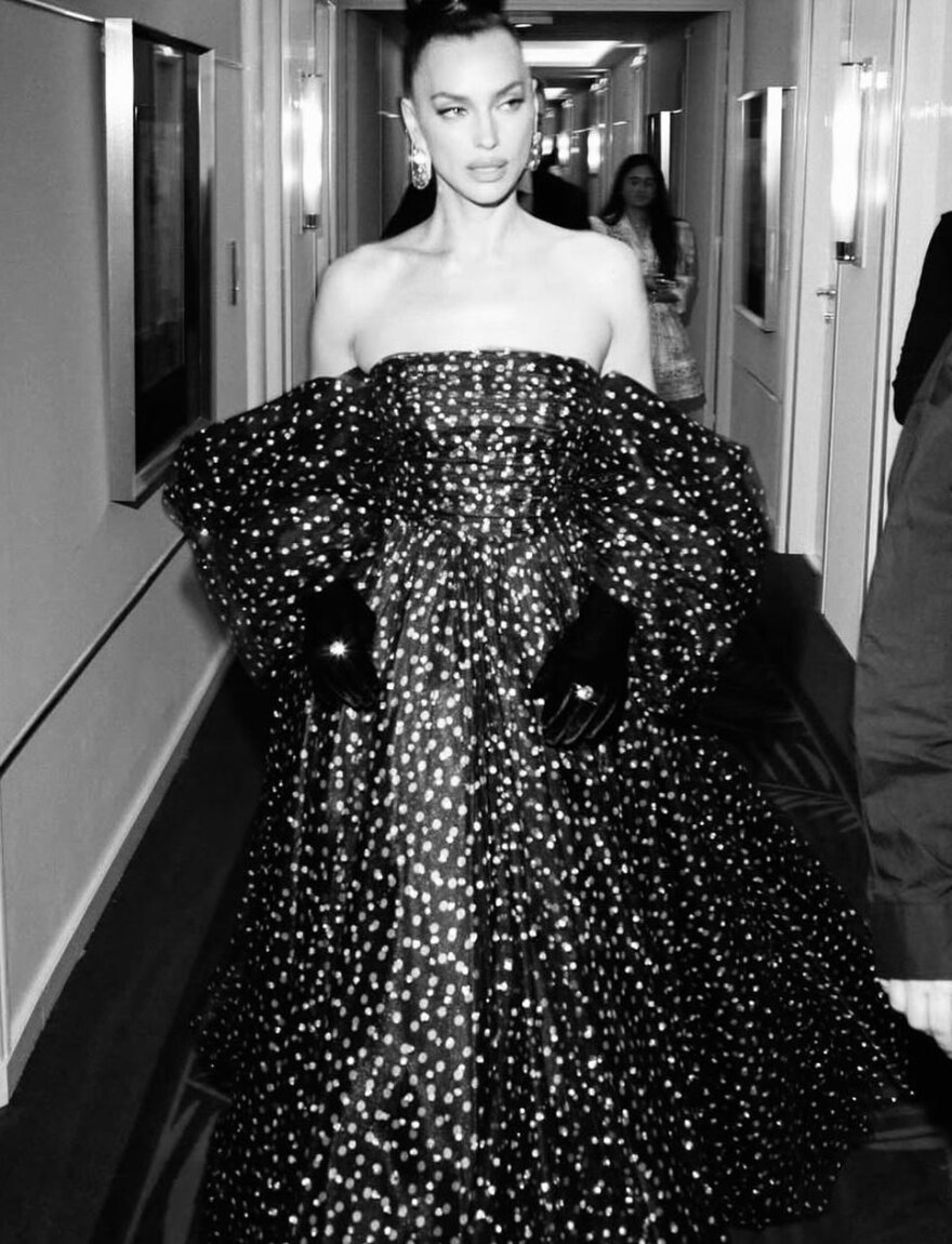 Η Ιρίνα Σάικ αποχαιρετά τον Τζόρτζιο Αρμάνι: «Νιώθω τόσο τυχερή που δούλεψα μαζί σου»