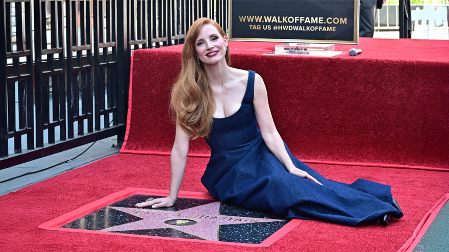 Η Τζέσικα Τσαστέιν έλαβε το  δικό της αστέρι στη Λεωφόρο της Δόξας