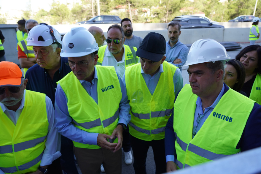 Impressed by Flyover's evolution said Hatzidakis - at 30% the progress of work with completion in 2027