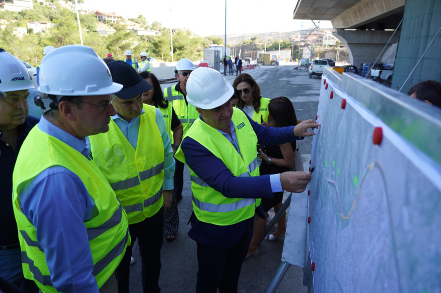 Impressed by Flyover's evolution said Hatzidakis - at 30% the progress of work with completion in 2027
