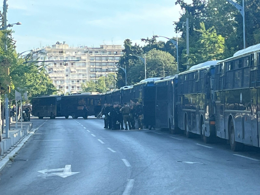 Κινητοποιήσεις στην 89η ΔΕΘ - Αιτήματα για καλύτερους μισθούς, αντιμετώπιση της ακρίβειας και φθηνή στέγη, δείτε βίντεο