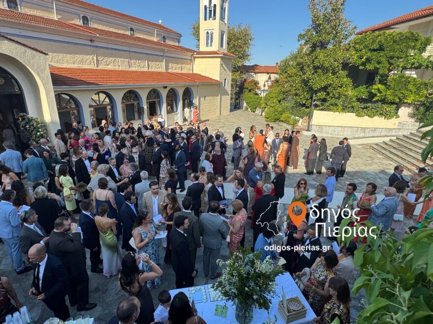 Παντρεύτηκε στο Λιτόχωρο ο γιος του Πύρρου Δήμα, στην ίδια εκκλησία με τους γονείς του - Δείτε φωτογραφίες gamos_dima5