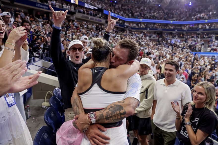 «Βασίλισσα» του US Open για δεύτερη διαδοχική σεζόν η φοβερή Σαμπαλένκα
