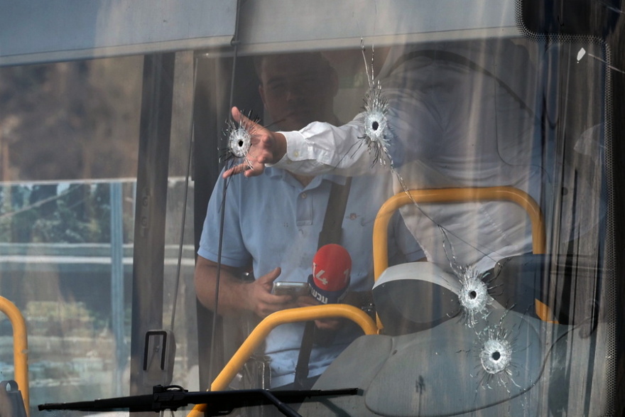 Νεκροί οι δράστες της επίθεσης στην Ιερουσαλήμ: Αγωνιζόμαστε εναντίον του απόλυτου κακού, λέει ο Χέρτσογκ