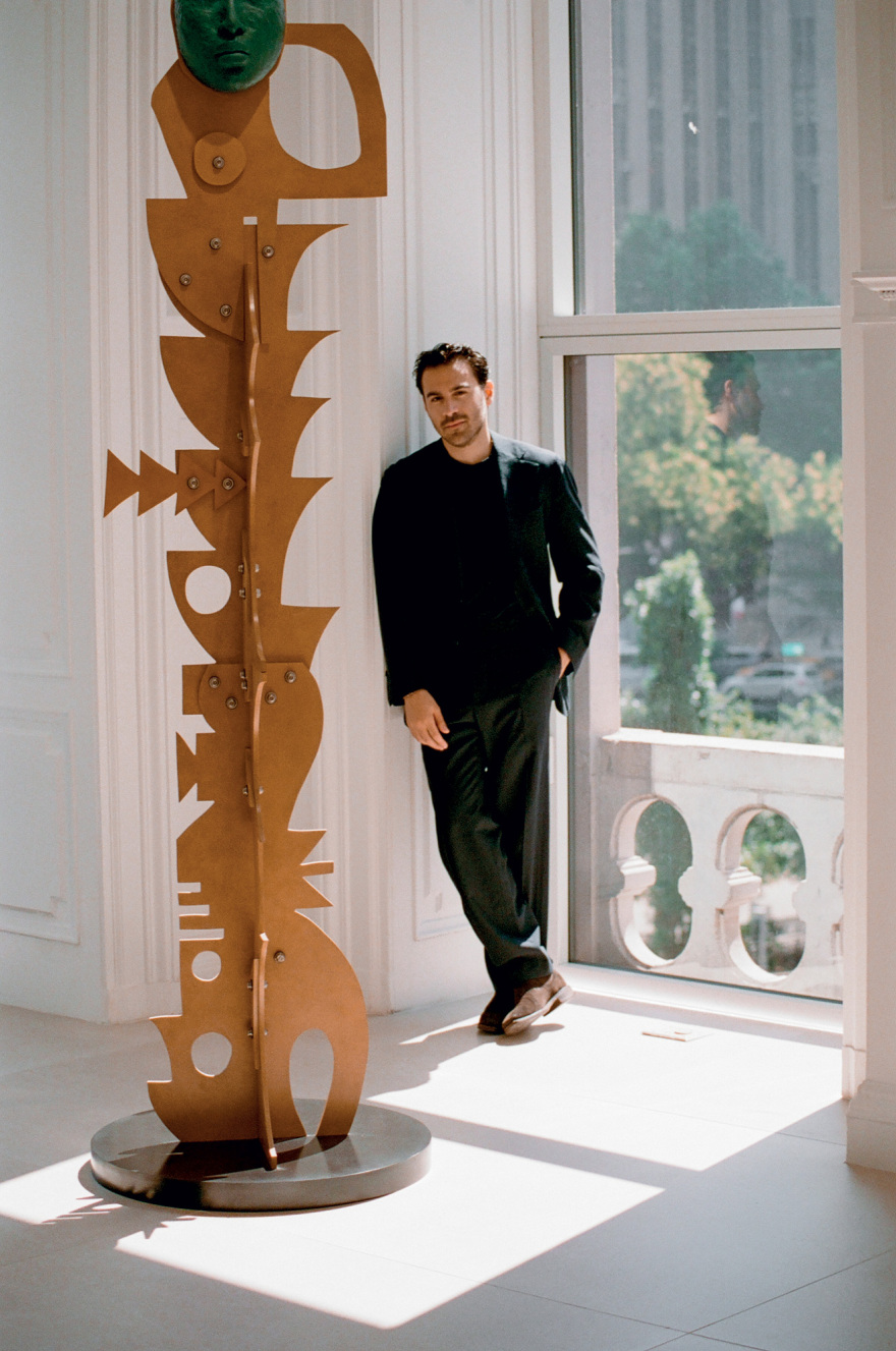 Ο Έλληνας insider Νικόλας Γιαννακόπουλος στις γκαλερί της Νέας Υόρκης