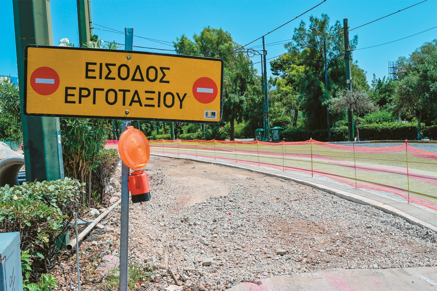Η ιστορία με τα αρχαία της Βασιλίσσης Όλγας από τον Αδριανό μέχρι  τον... Δούκα - Πεζόδρομος ή αυτοκίνητα; 