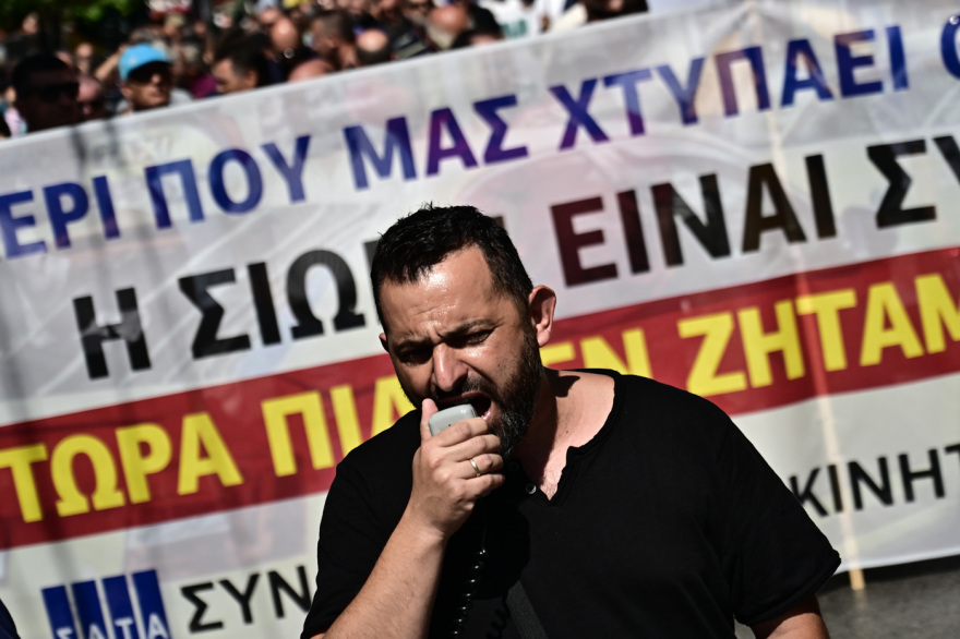 Με κινητοποίηση στους δρόμους της Αθήνας η πρώτη ημέρα της απεργίας των οδηγών ταξί
