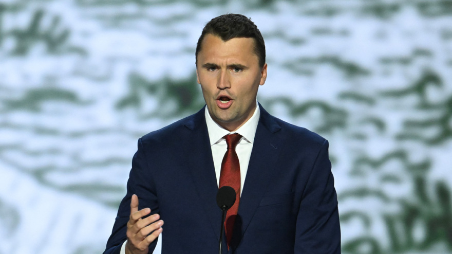 Τραμπ και Βανς θα μιλήσουν στη σημερινή νεκρώσιμη ακολουθία του Κερκ