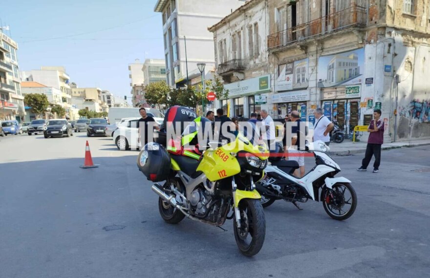 Τροχαίο με δύο τραυματίες στο Βόλο, συγκρούστηκαν μηχανάκια