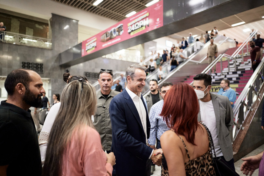 Kyriakos Mitsotakis visited the subway in Syntagma - videos and photos 