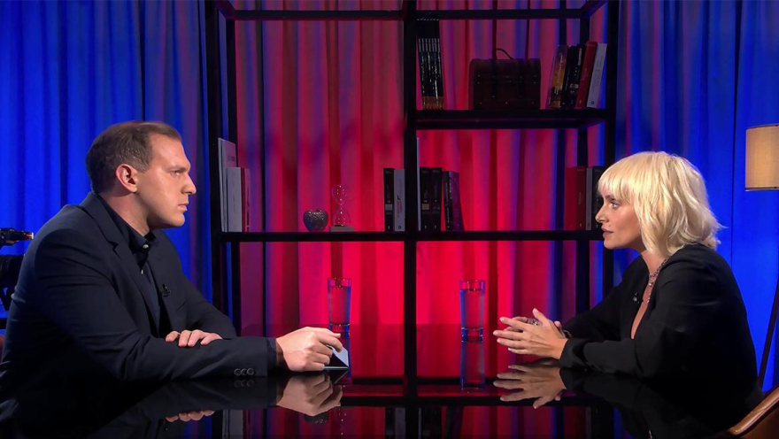 Ζουγανέλη στο protothema: Βαριέμαι την τελειότητα, μου αρέσει να προκαλώ ερμηνευτικά