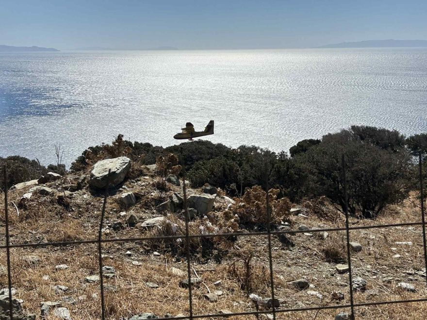 Καλύτερη η εικόνα της φωτιάς στην Παλαιόπολη Άνδρου - 112 για ετοιμότητα, δείτε φωτογραφίες