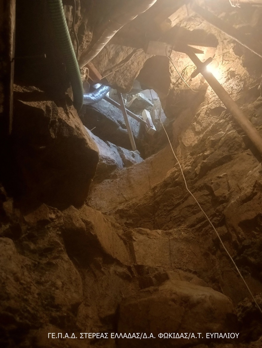 Φωκίδα: Είχαν σκάψει τούνελ 12 μέτρων κοντά σε αρχαιολογικό χώρο - Δύο συλλήψεις